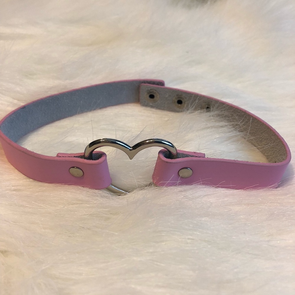 Pink collar